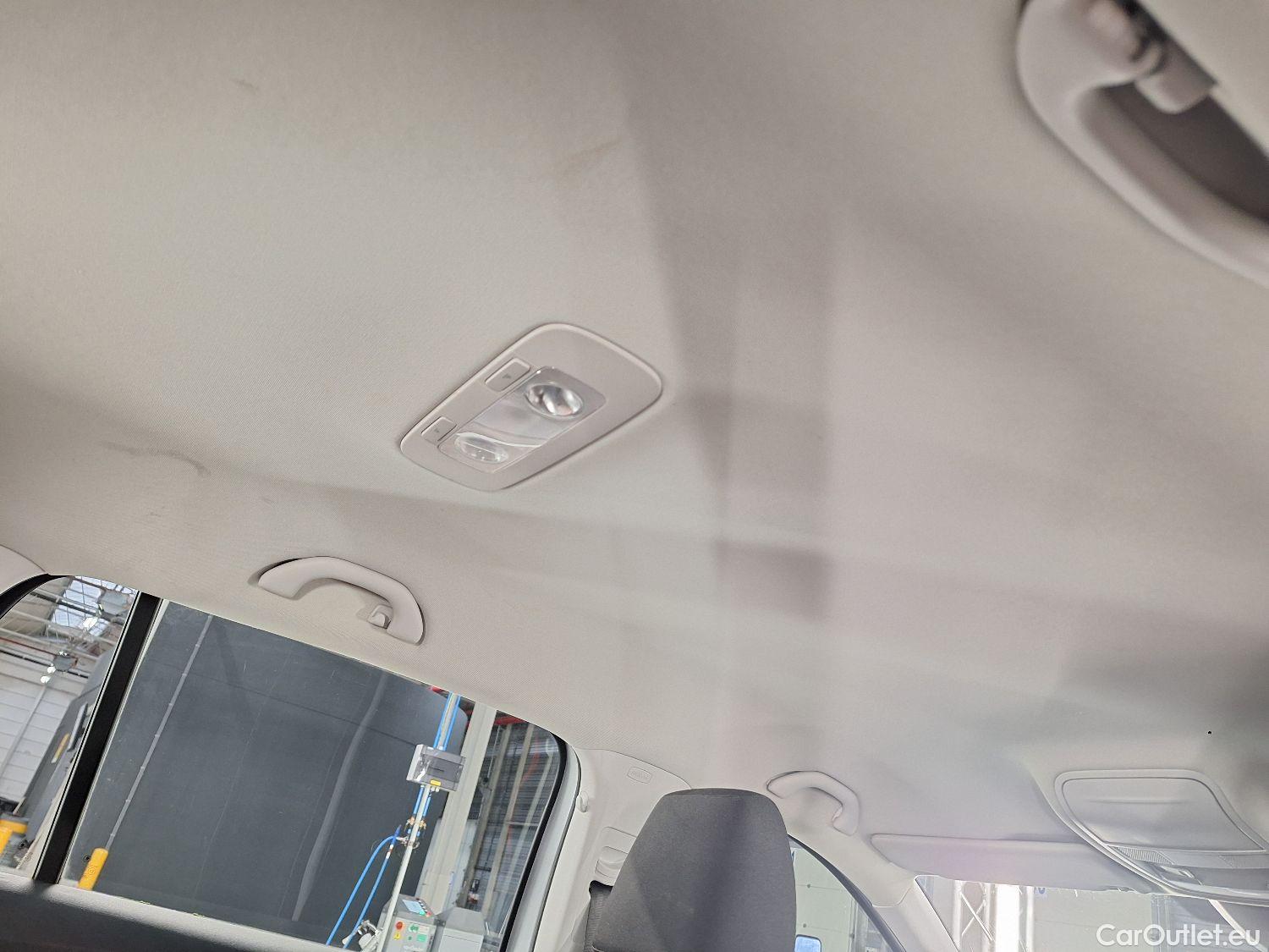  Skoda  Octavia Skoda,  Combi FL'16, Skoda  Combi 1.6 CRTDI GreenTec 85kW Ambiti #53