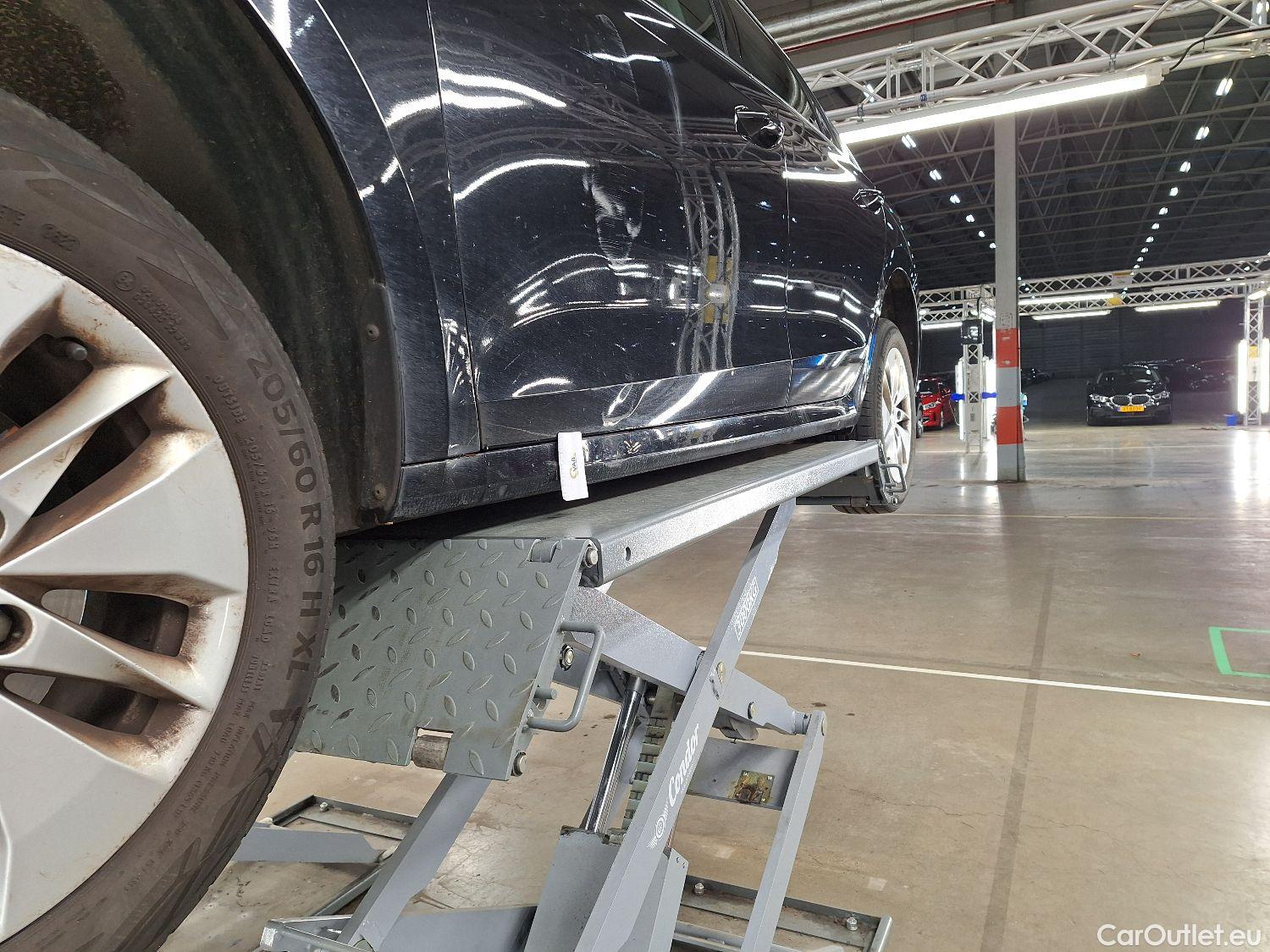  Skoda  Octavia Skoda,  Combi '20, Skoda  Combi 2.0 CRTDI 85kW Ambition 5d #28