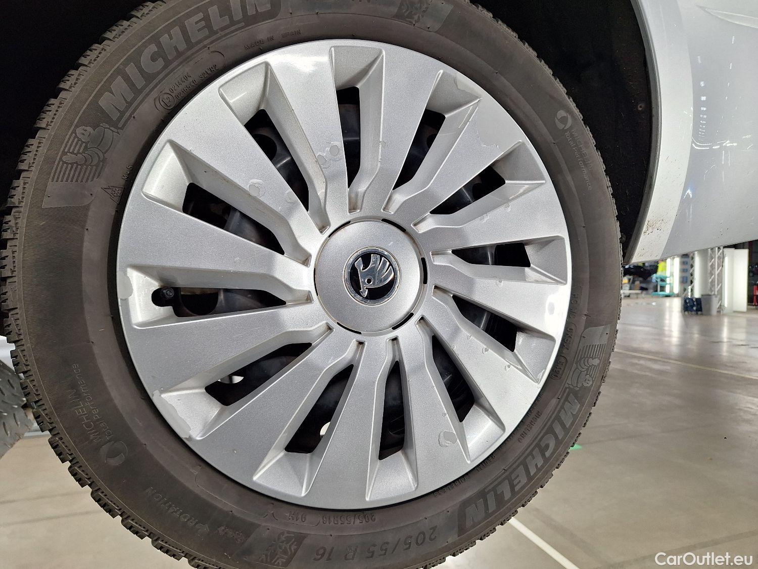  Skoda  Octavia Skoda,  Combi FL'16, Skoda  Combi 1.6 CRTDI GreenTec 85kW Ambiti #9