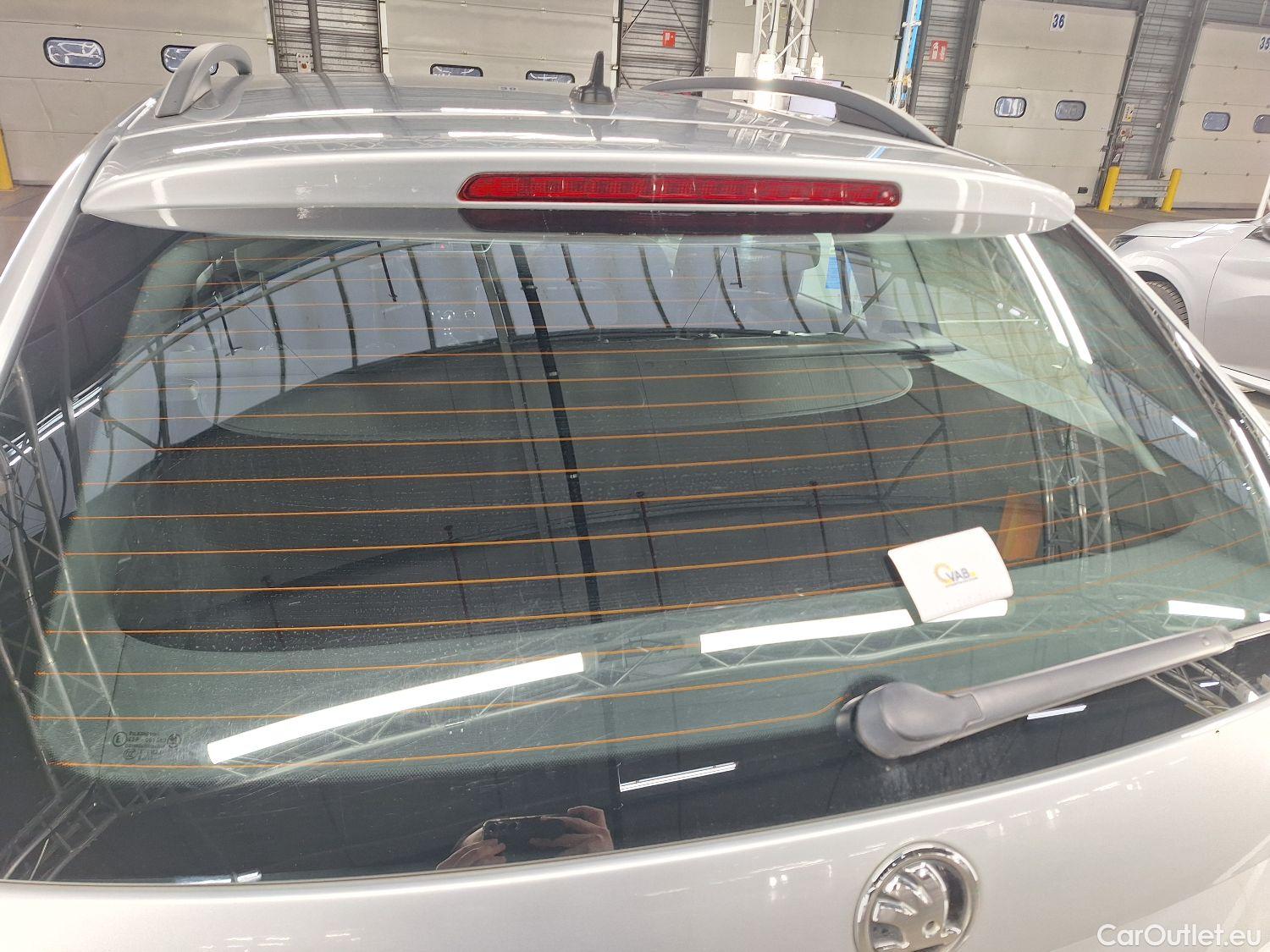  Skoda  Octavia Skoda,  Combi FL'16, Skoda  Combi 1.6 CRTDI GreenTec 85kW Ambiti #57