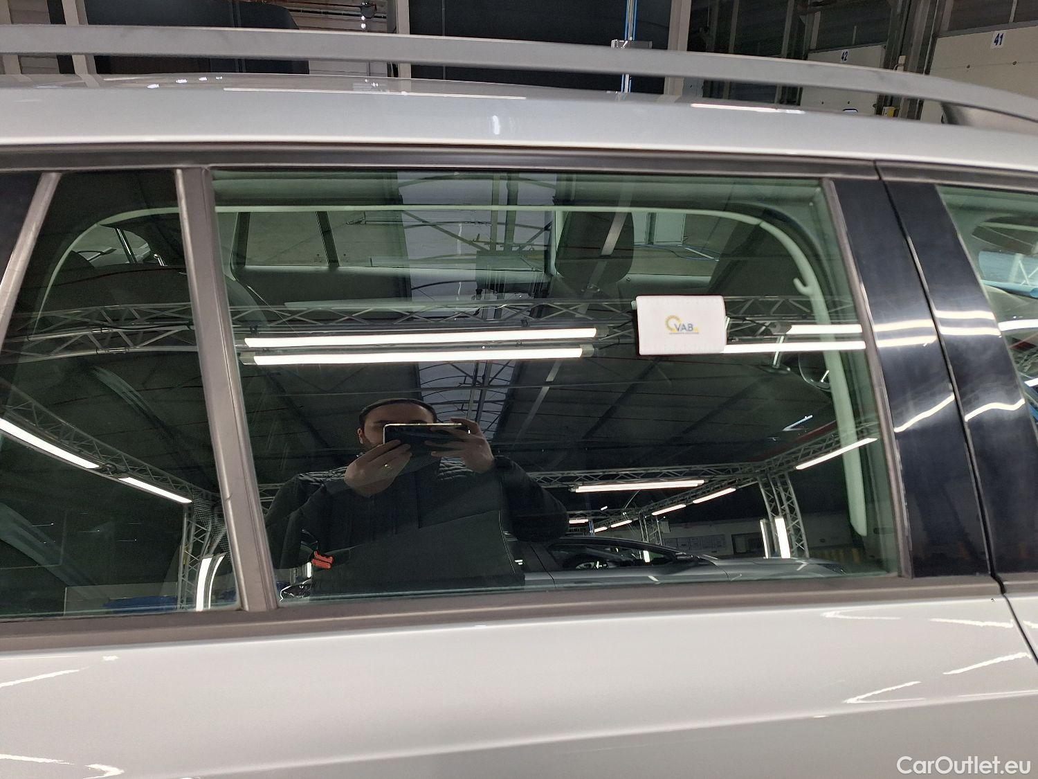  Skoda  Octavia Skoda,  Combi FL'16, Skoda  Combi 1.6 CRTDI GreenTec 85kW Ambiti #48