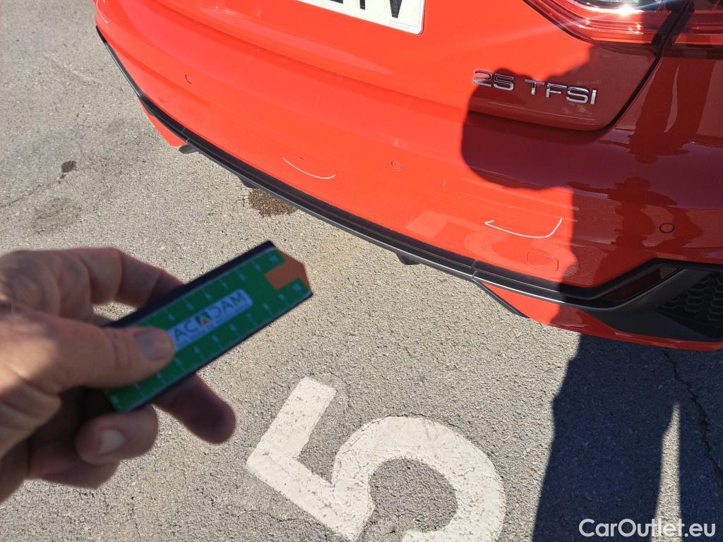  Audi  A1 Sportback AUDI A1 / 2018 / 5P / berlina con portón Sportback Adrenalin 25 TFSI 70kW (95CV)(SP)(SL) #35