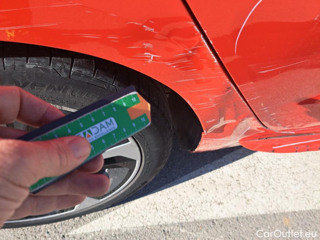  Audi  A1 Sportback AUDI A1 / 2018 / 5P / berlina con portón Sportback Adrenalin 25 TFSI 70kW (95CV)(SP)(SL) #4