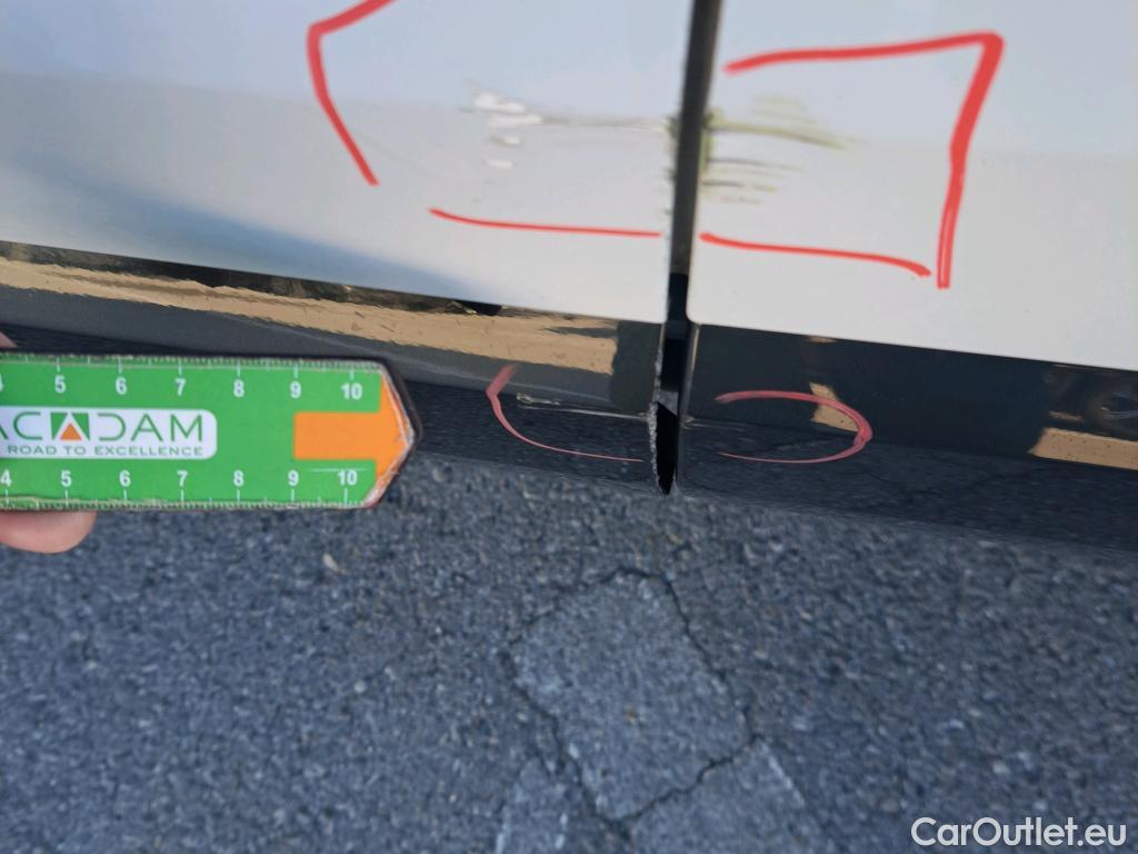  Audi  Q3 AUDI  / 2018 / 5P / todoterreno Advanced 35 TDI 110kW (150CV) #39