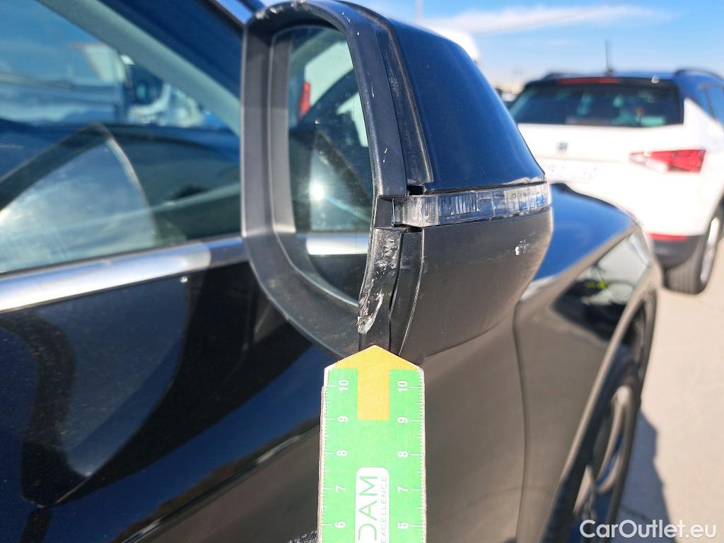  Audi  Q5 AUDI  / 2016 / 5P / todoterreno 50 TFSI E quattro-ultra #30