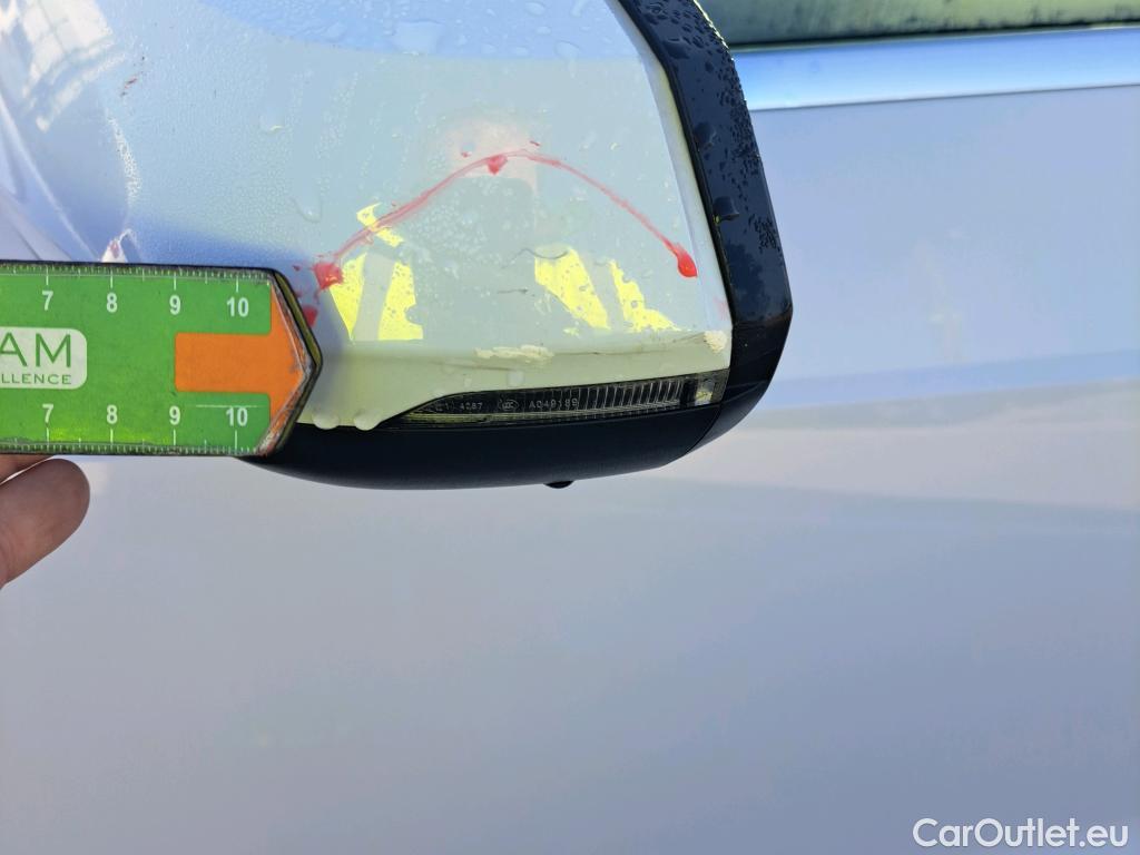  Audi  Q3 AUDI  / 2018 / 5P / todoterreno Advanced 35 TDI 110kW (150CV) #23