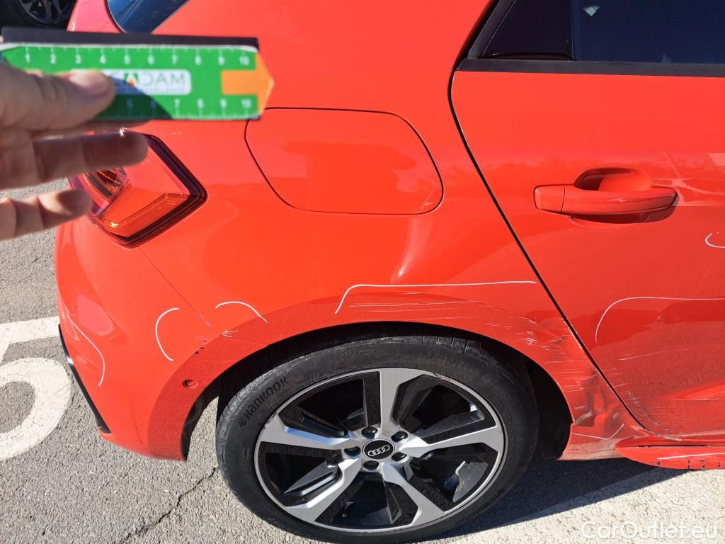  Audi  A1 Sportback AUDI A1 / 2018 / 5P / berlina con portón Sportback Adrenalin 25 TFSI 70kW (95CV)(SP)(SL) #3
