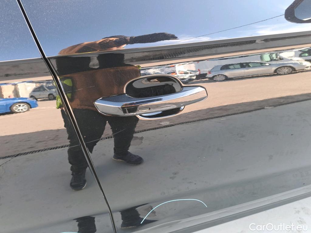  Audi  Q5 AUDI  / 2016 / 5P / todoterreno 50 TFSI E quattro-ultra #39