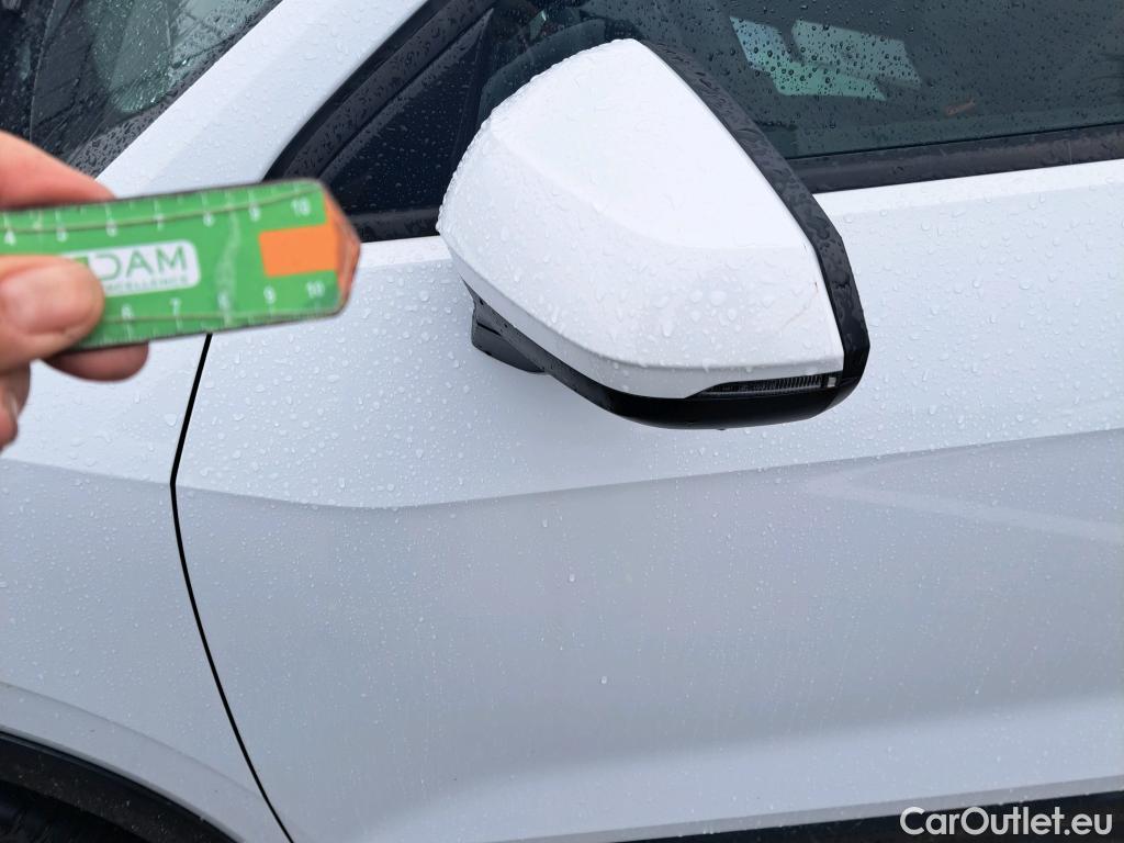  Audi  Q2 AUDI  / 2016 / 5P / todoterreno Design 30 TFSI 85kW (116CV) #9