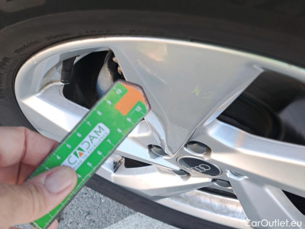  Audi  Q3 AUDI  / 2018 / 5P / todoterreno Advanced 35 TDI 110kW (150CV) #47