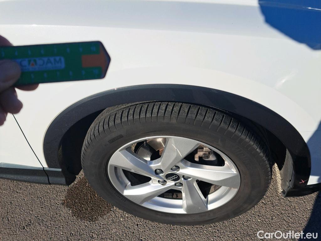  Audi  Q3 AUDI  / 2018 / 5P / todoterreno Advanced 35 TDI 110kW (150CV) #40