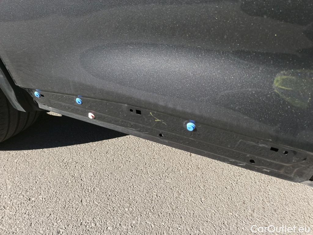  DS  DS7 DS DS 7 Crossback / 2017 / 5P / todoterreno BlueHDi DE 96kW (130CV) Auto. CHIC (AC) #1