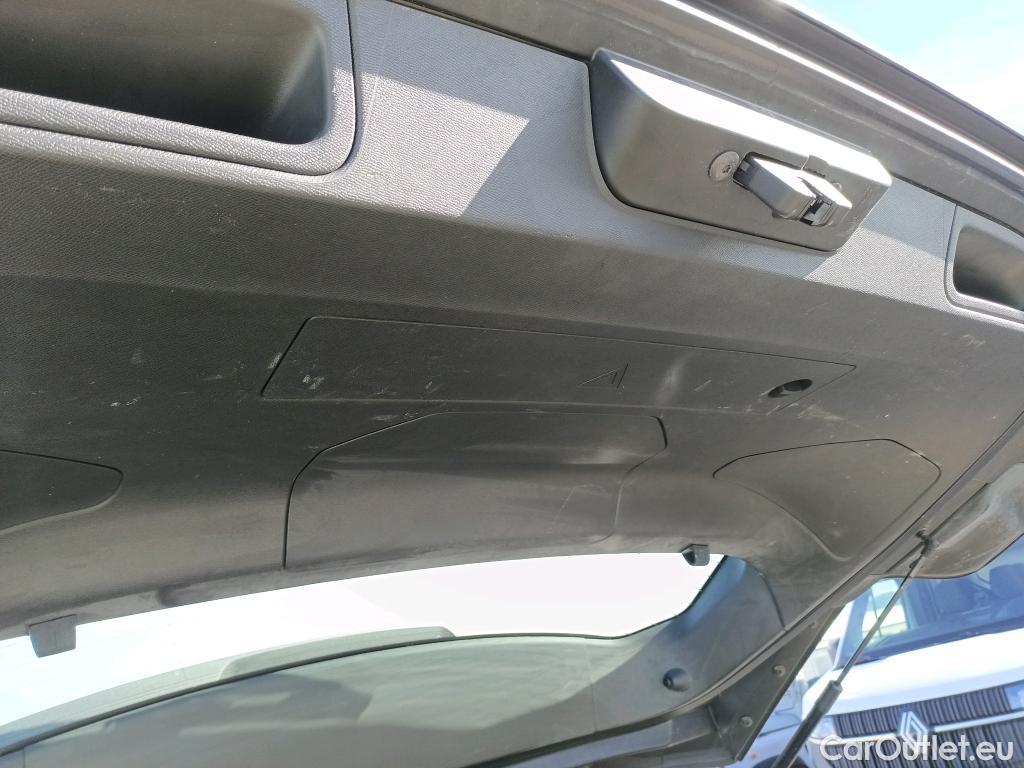  DS  DS7 DS DS 7 Crossback / 2017 / 5P / todoterreno BlueHDi DE 96kW (130CV) Auto. CHIC (AC) #22