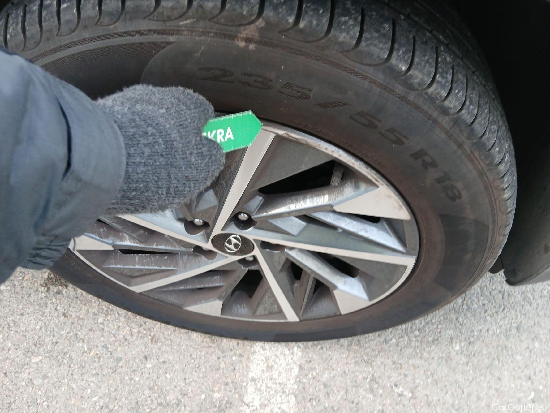  Hyundai  Tucson HYUNDAI  / 2020 / 5P / todoterreno 1.6 CRDI 100kW (136CV) 48V Tecno DCT 2C #16