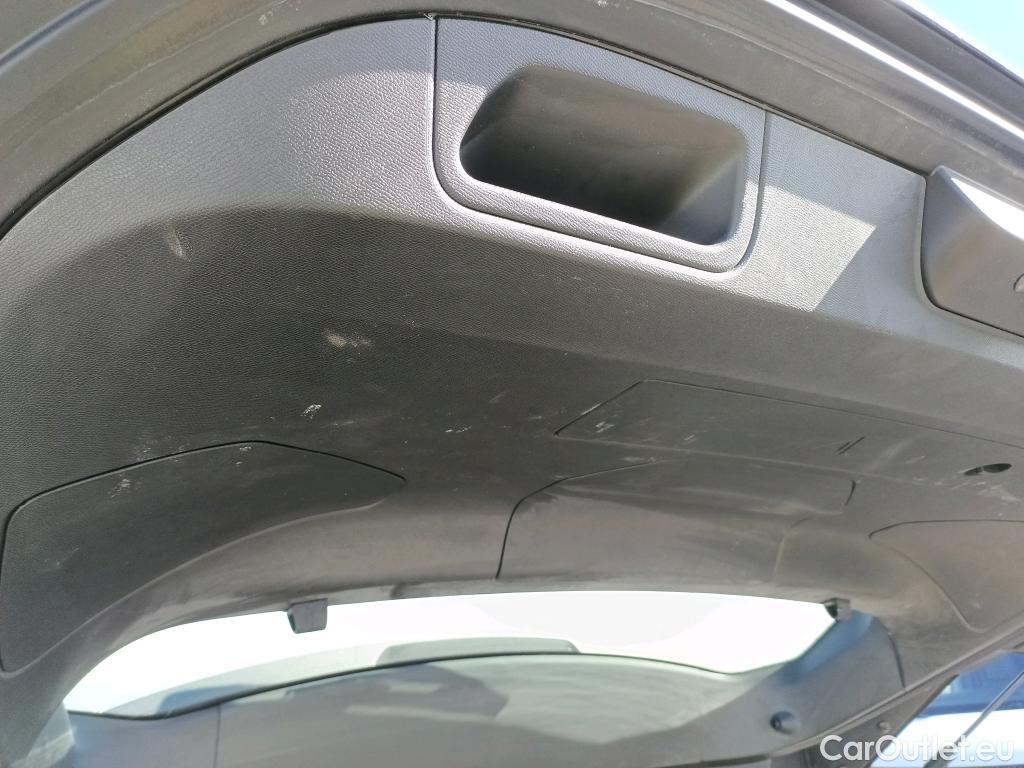  DS  DS7 DS DS 7 Crossback / 2017 / 5P / todoterreno BlueHDi DE 96kW (130CV) Auto. CHIC (AC) #21