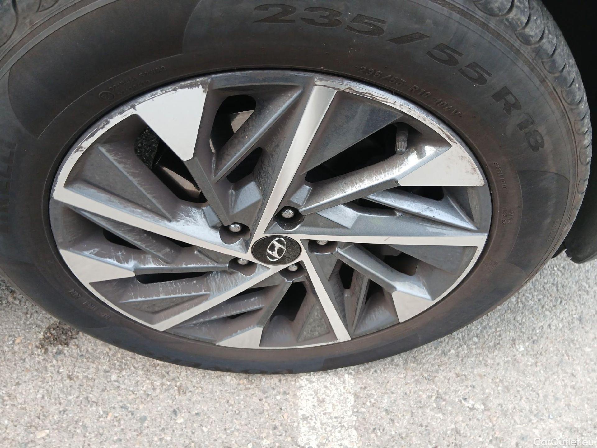  Hyundai  Tucson HYUNDAI  / 2020 / 5P / todoterreno 1.6 CRDI 100kW (136CV) 48V Tecno DCT 2C #15