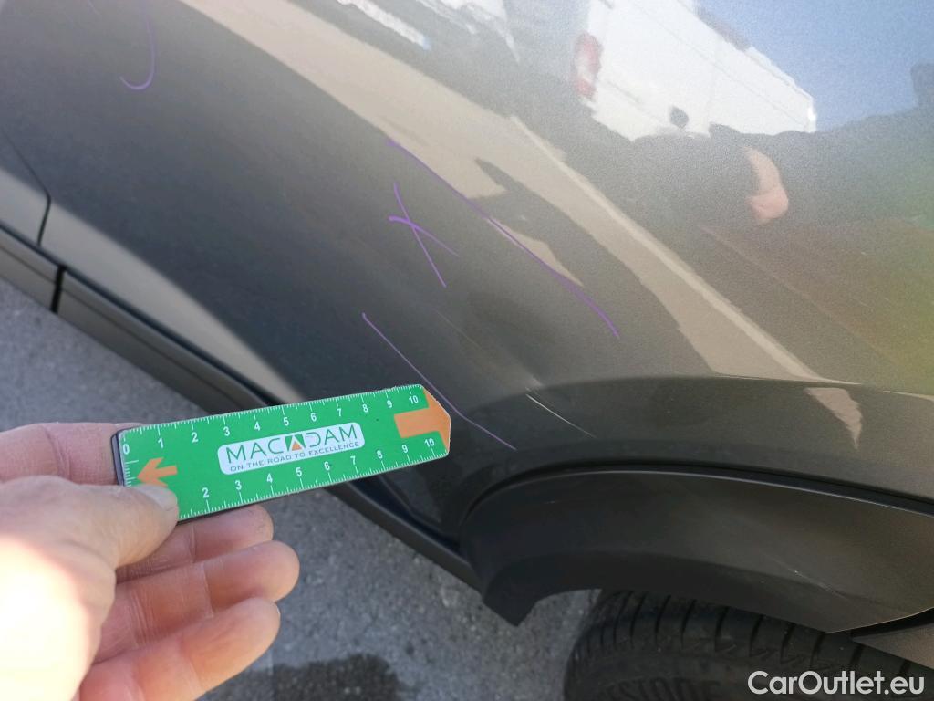  Nissan  Juke NISSAN  / 2019 / 5P / crossover DIG-T 84 kW (114 CV) DCT 7 V N-Connecta (AC2) #4