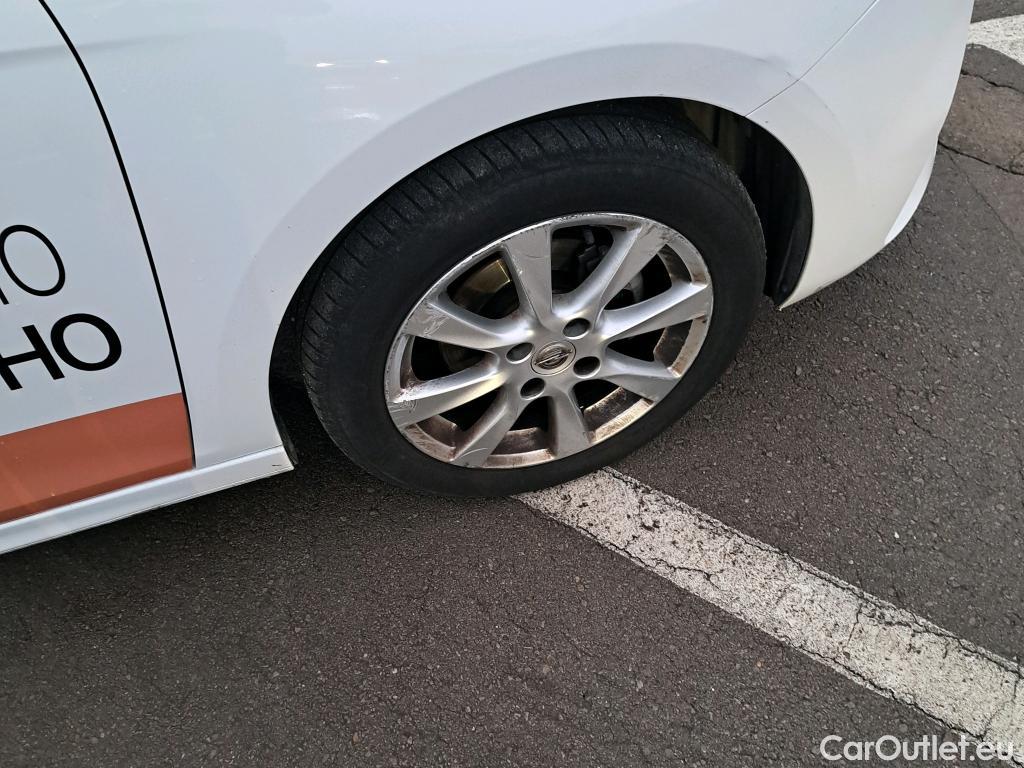  Opel  Corsa OPEL  / 2019 / 5P / berlina con portón 1.2 XEL 55kW (75CV) Edition #12