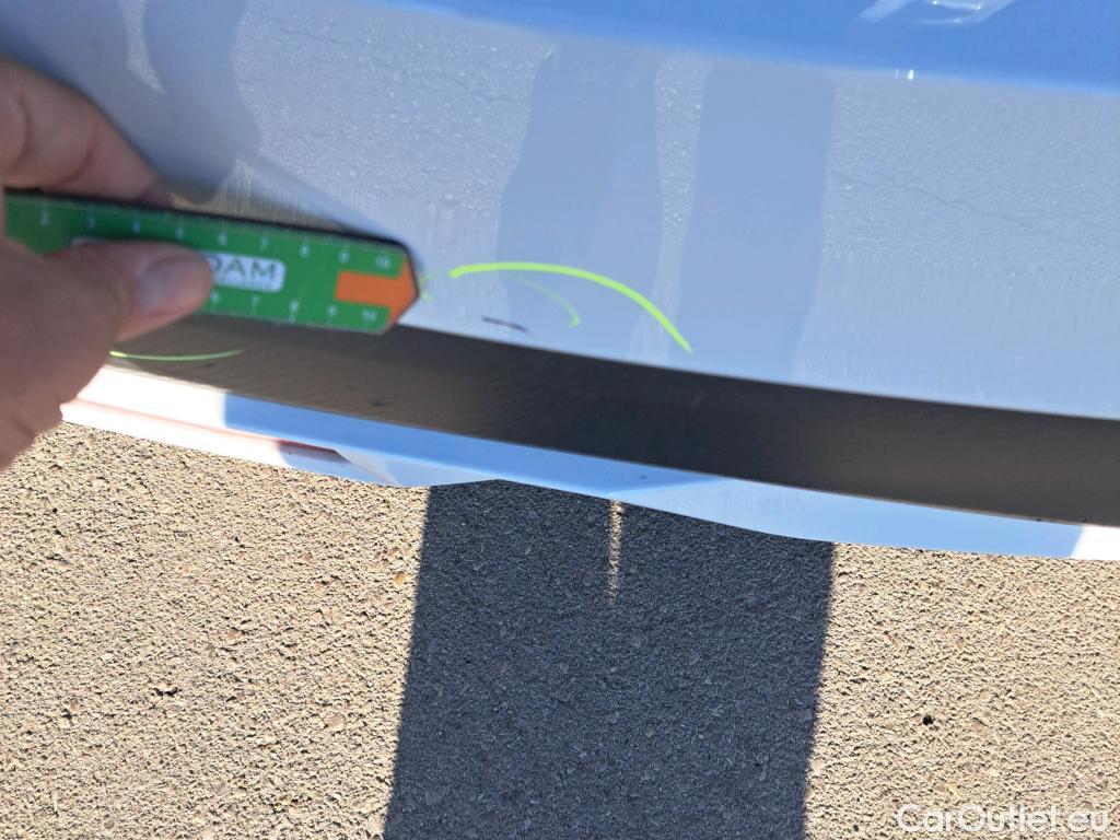  Nissan  Micra NISSAN  / 2017 / 5P / berlina con portón IG-T 68 kW (92 CV) E6D-F Acenta Sprint #25