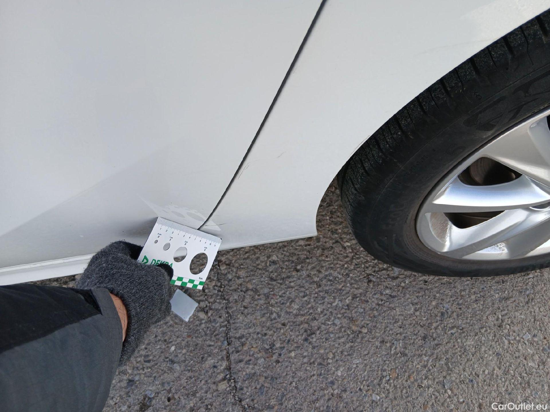  Opel  Corsa OPEL  1.2T XHL 74kW (100CV) Elegance #10