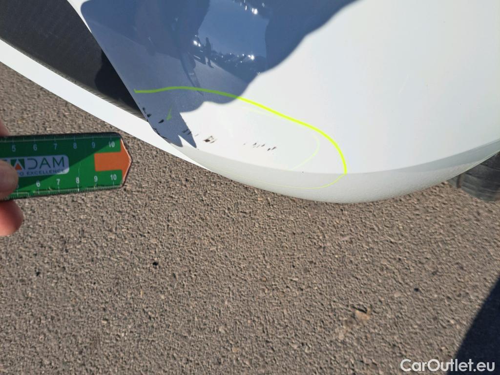  Nissan  Micra NISSAN  / 2017 / 5P / berlina con portón IG-T 68 kW (92 CV) E6D-F Acenta Sprint #24