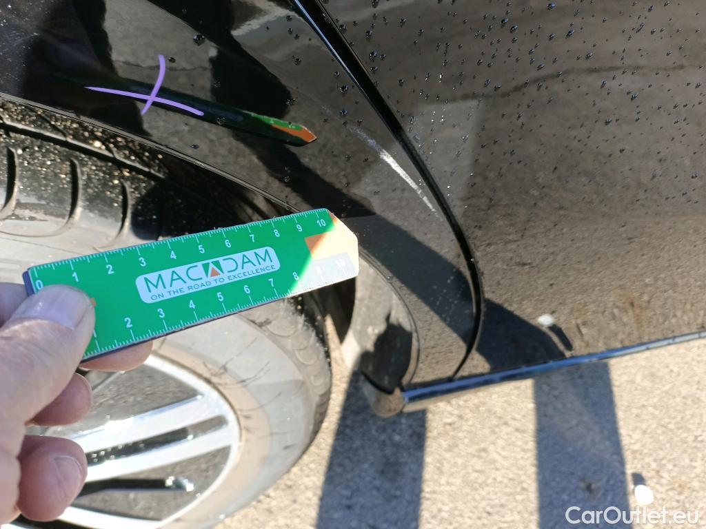  Mercedes  A-Klasse MERCEDES-BENZ Clase A / 2018 / 5P / berlina con portón A 250 e #10