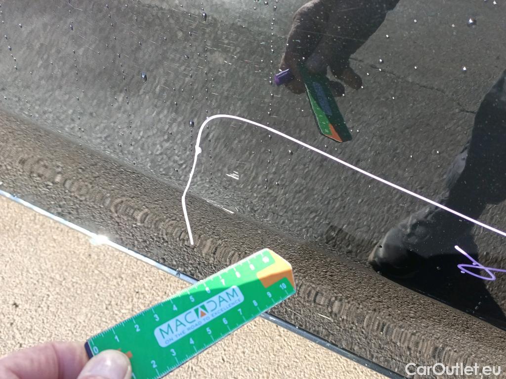  Mercedes  A-Klasse MERCEDES-BENZ Clase A / 2018 / 5P / berlina con portón A 250 e #6