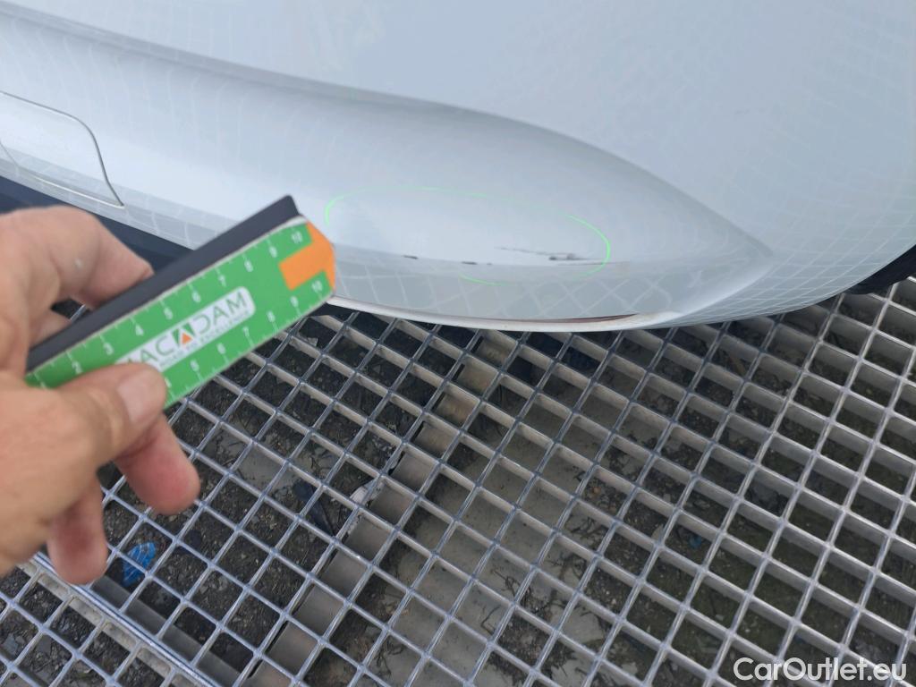  Renault  Clio RENAULT  / 2019 / 5P / berlina con portón Business Blue dCi 63 kW (85CV) #26