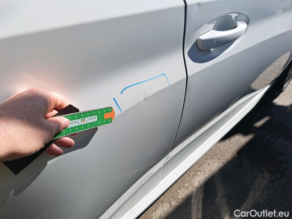  Peugeot  208 PEUGEOT  / 2019 / 5P / berlina con portón BlueHDi 73kW (100CV) Active Pack (AC) #26