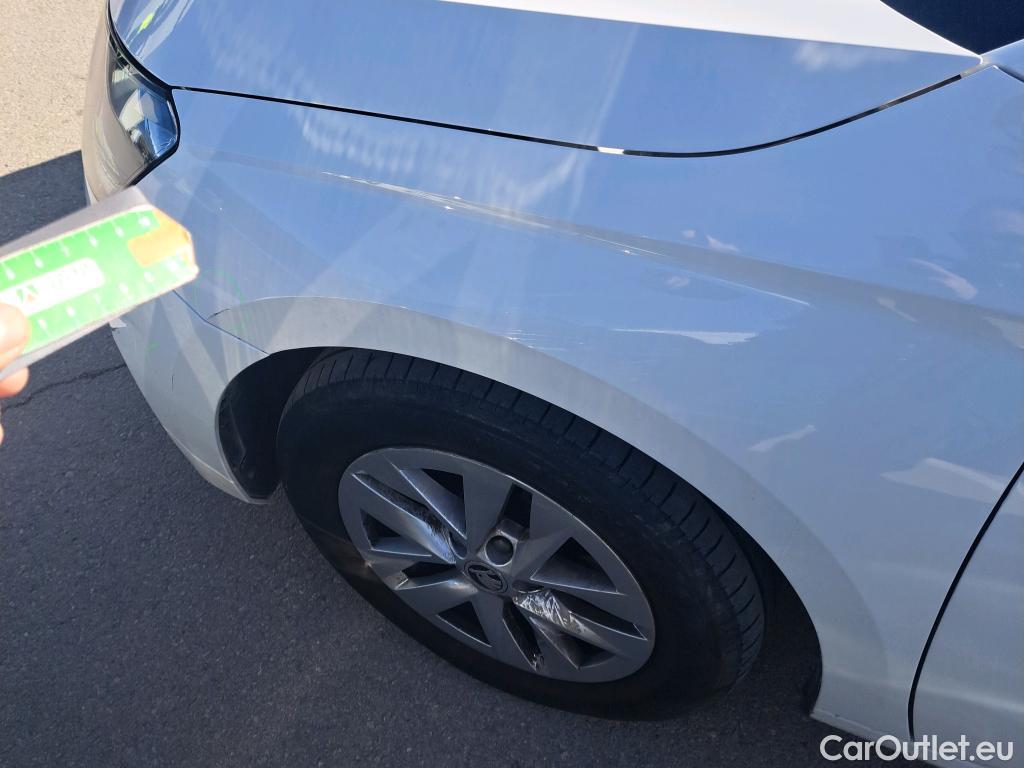  Skoda  Fabia SKODA  / 2021 / 5P / berlina con portón 1.0 TSI 70kW (95CV) Ambition (AC2) #34