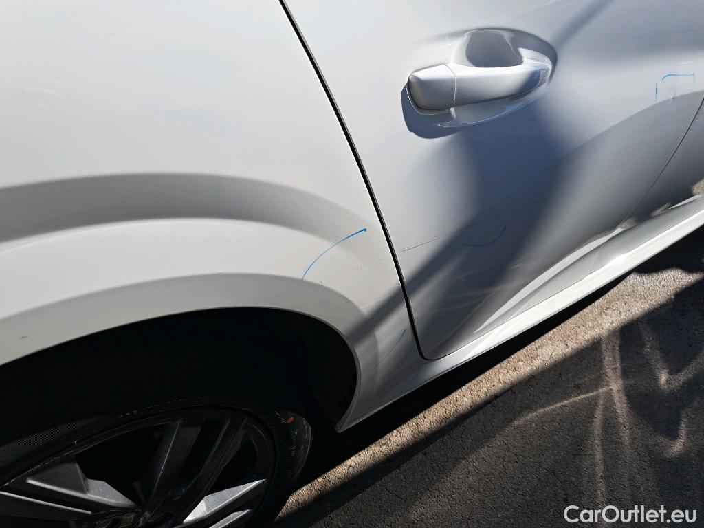  Peugeot  208 PEUGEOT  / 2019 / 5P / berlina con portón BlueHDi 73kW (100CV) Active Pack (AC) #23