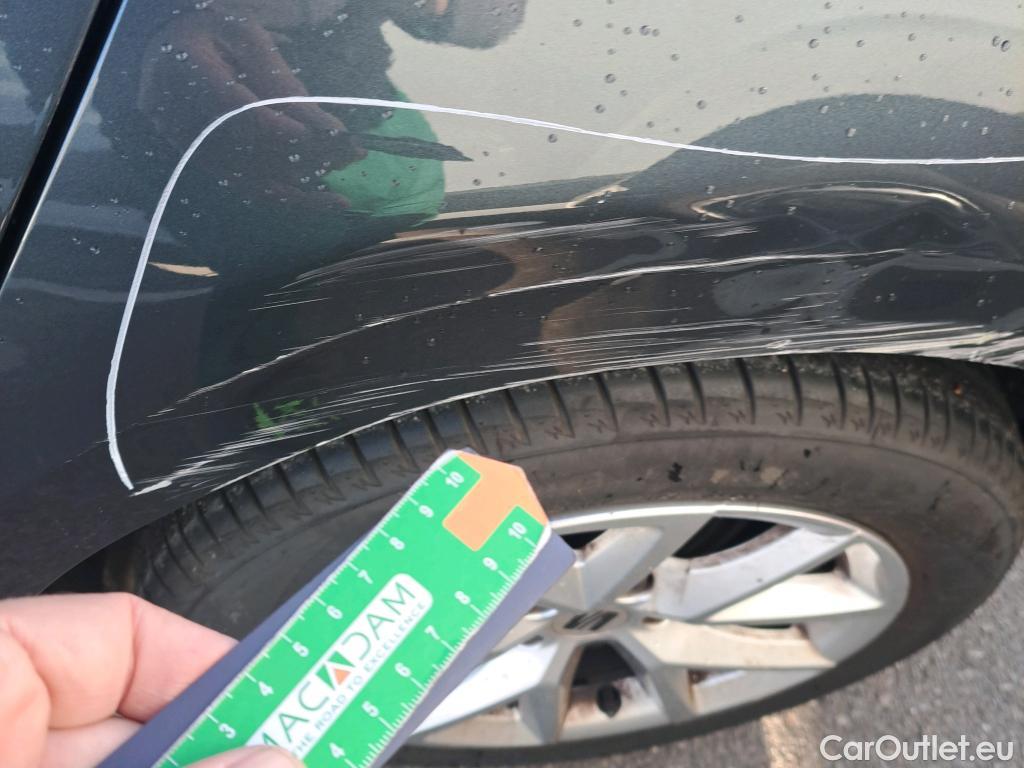  Land Rover  Discovery SEAT Nuevo León / 2020 / 5P / berlina con portón 1.0 TSI 81kW S&S Style Go (AC) #3