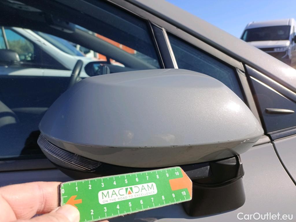  Toyota  Corolla TOYOTA  / 2019 / 5P / familiar 1.8 125H ACTIVE TECH E-CVT TOU SPORT #25