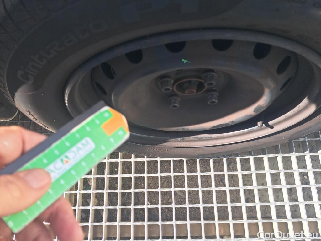  Renault  Clio RENAULT  / 2019 / 5P / berlina con portón Business Blue dCi 63 kW (85CV) #38