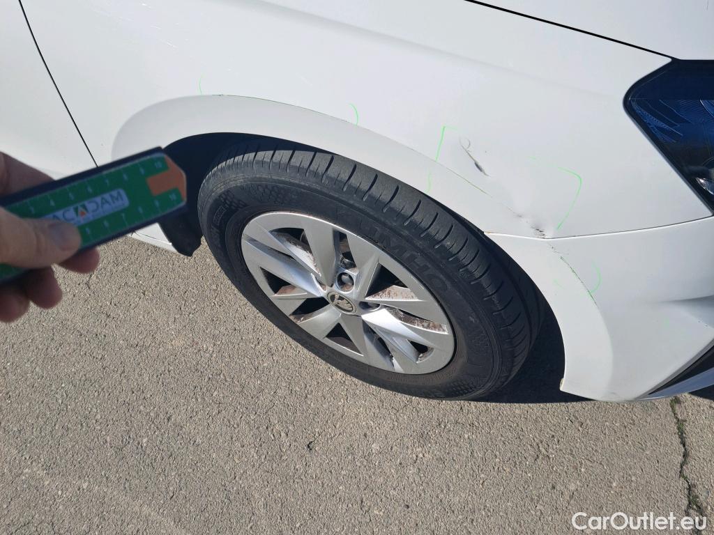  Skoda  Fabia SKODA  / 2021 / 5P / berlina con portón 1.0 TSI 70kW (95CV) Ambition (AC2) #29