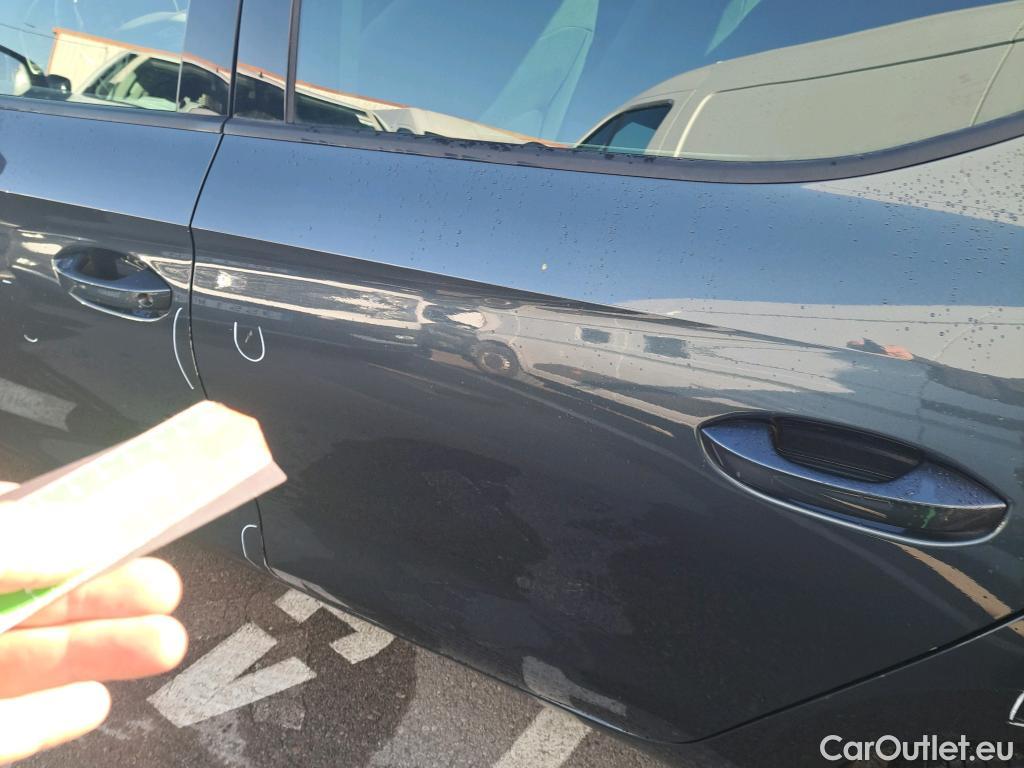  Land Rover  Discovery SEAT Nuevo León / 2020 / 5P / berlina con portón 1.0 TSI 81kW S&S Style Go (AC) #38