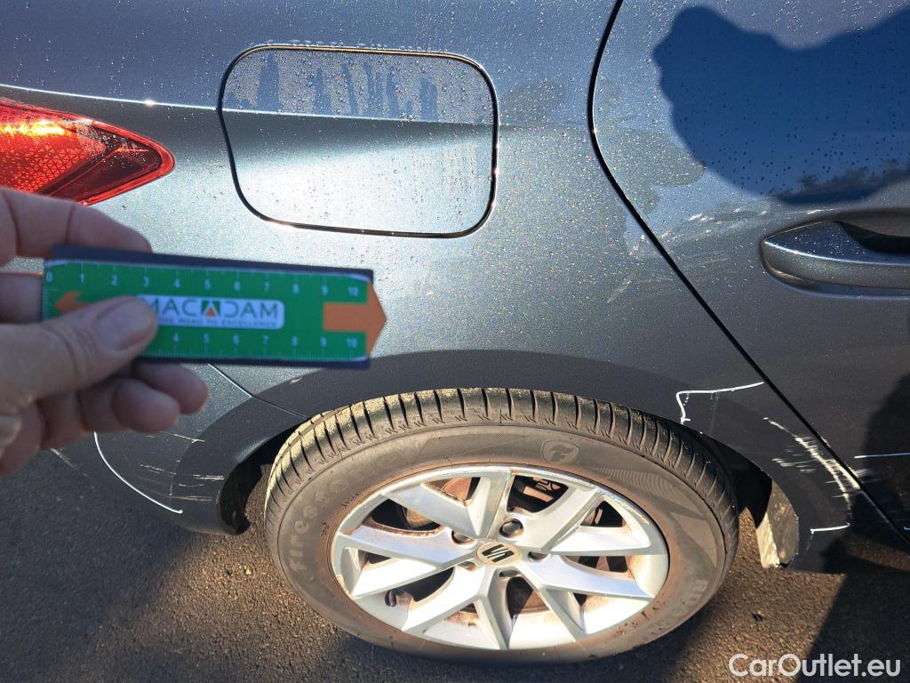  Land Rover  Discovery SEAT Nuevo León / 2020 / 5P / berlina con portón 1.0 TSI 81kW S&S Style Go (AC) #4