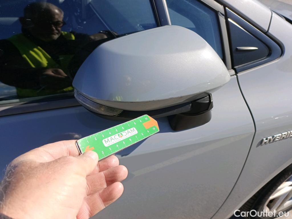  Toyota  Corolla TOYOTA  / 2019 / 5P / familiar 1.8 125H ACTIVE TECH E-CVT TOU SPORT #24