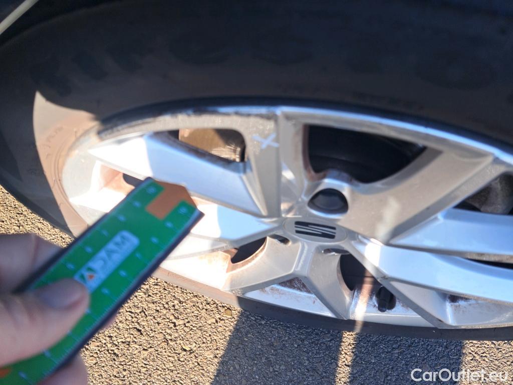  Land Rover  Discovery SEAT Nuevo León / 2020 / 5P / berlina con portón 1.0 TSI 81kW S&S Style Go (AC) #27