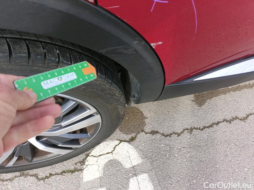  Peugeot  5008 PEUGEOT  / 2020 / 5P / todoterreno 1.5 BlueHDi 96kW S&S Allure Pack EAT8 #25