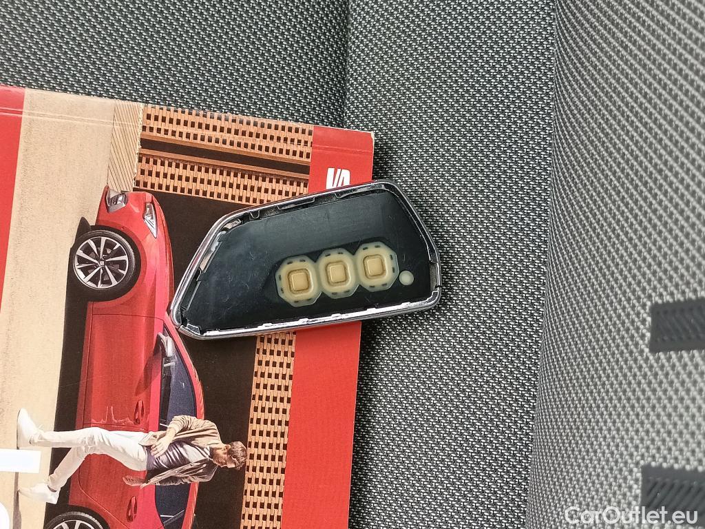  Land Rover  Discovery SEAT Nuevo León / 2020 / 5P / berlina con portón 2.0 TDI 85kW S&S Style Go(SP) #6