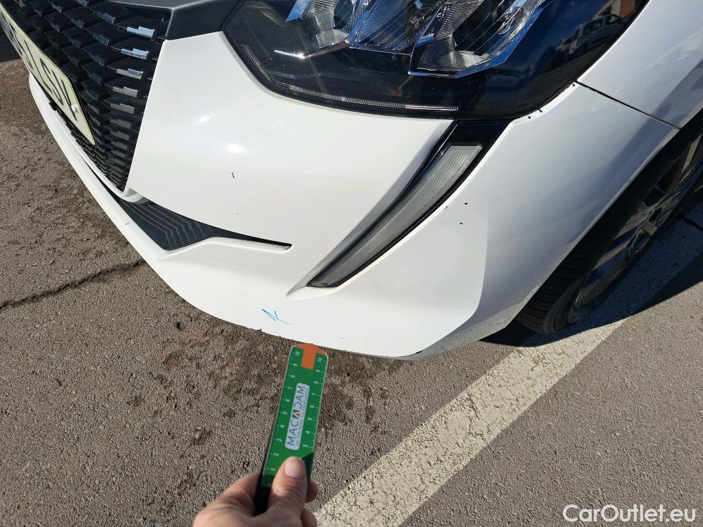  Peugeot  208 PEUGEOT  / 2019 / 5P / berlina con portón BlueHDi 73kW (100CV) Active Pack (AC) #16