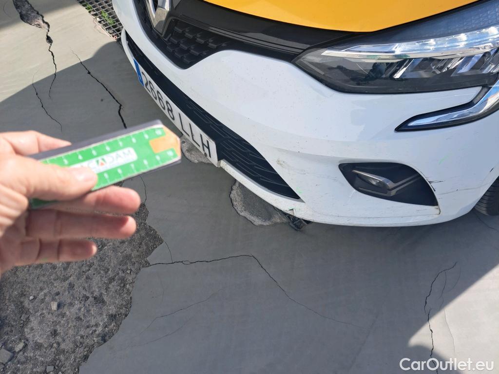  Renault  Clio RENAULT  / 2019 / 5P / berlina con portón Business Blue dCi 63 kW (85CV) #20