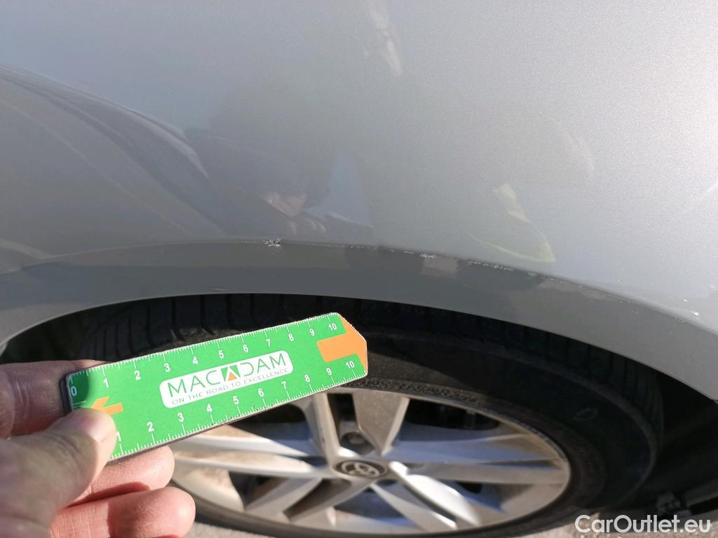  Toyota  Corolla TOYOTA  / 2019 / 5P / familiar 1.8 125H ACTIVE TECH E-CVT TOU SPORT #18