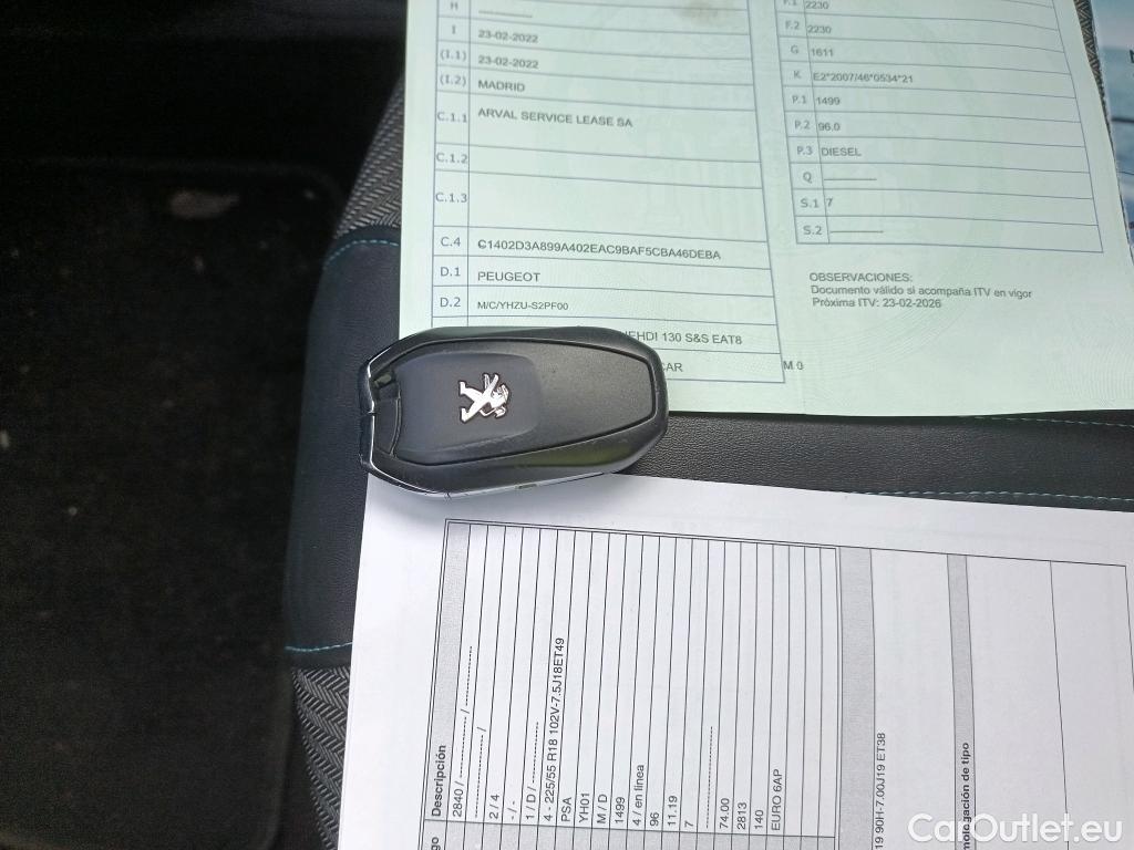  Peugeot  5008 PEUGEOT  / 2020 / 5P / todoterreno 1.5 BlueHDi 96kW S&S Allure Pack EAT8 #2