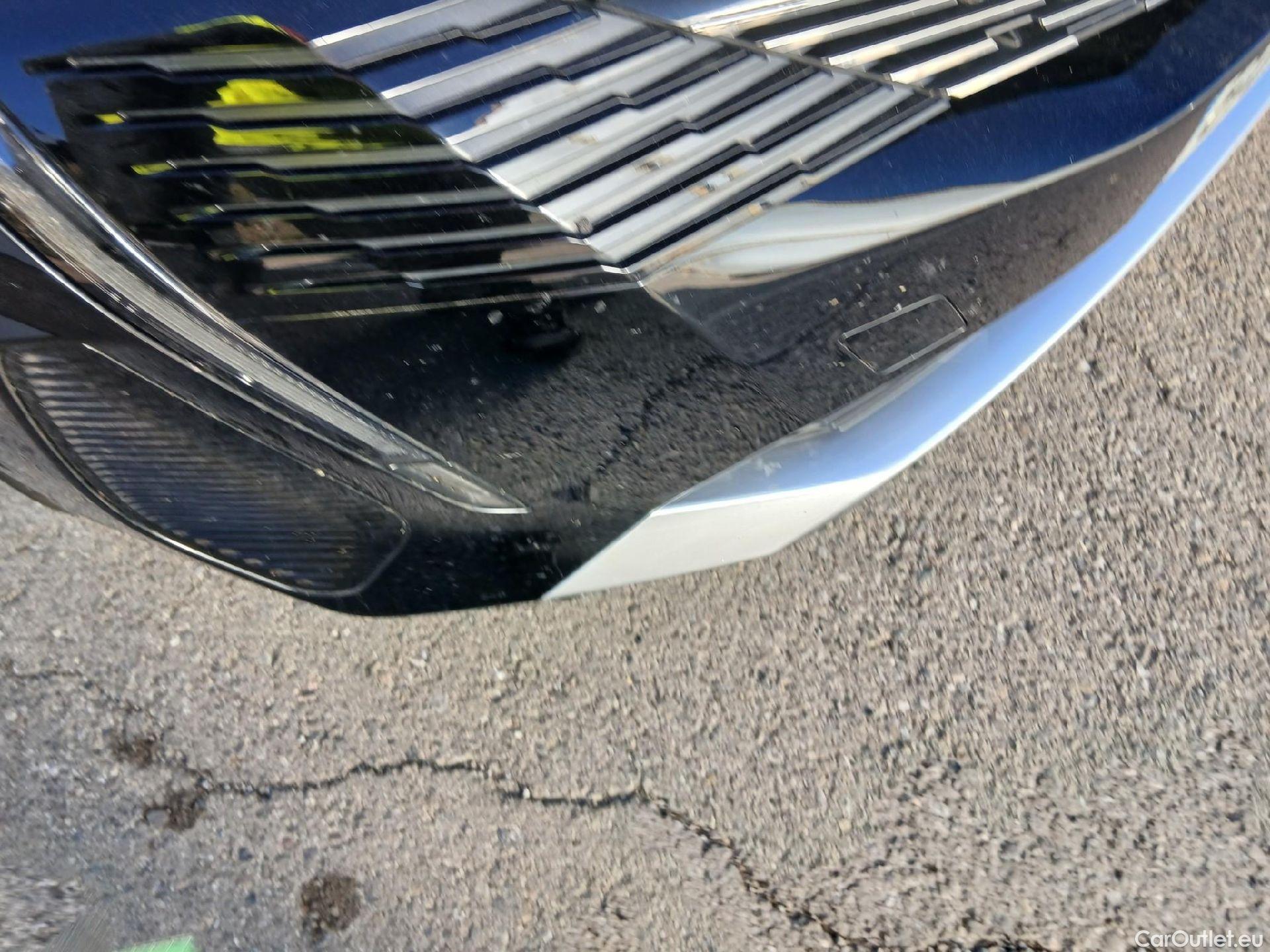  Peugeot  3008 PEUGEOT  / 2020 / 5P / todoterreno 1.5 BlueHDi 96kW S&S Allure Pack EAT8 #1