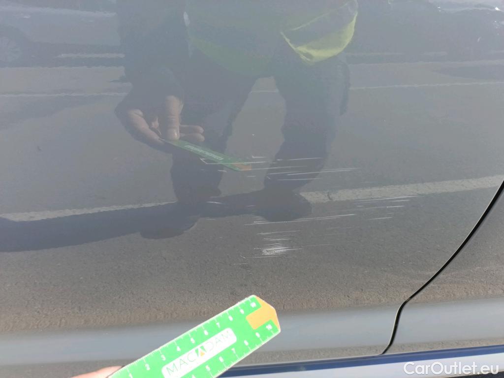  Toyota  Corolla TOYOTA  / 2019 / 5P / familiar 1.8 125H ACTIVE TECH E-CVT TOU SPORT #10