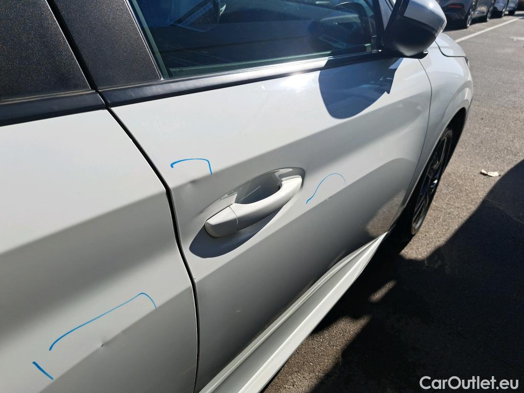  Peugeot  208 PEUGEOT  / 2019 / 5P / berlina con portón BlueHDi 73kW (100CV) Active Pack (AC) #13