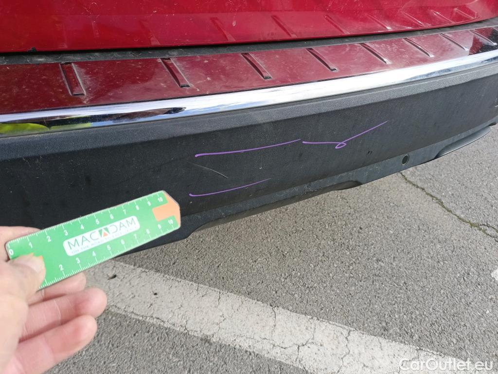  Peugeot  5008 PEUGEOT  / 2020 / 5P / todoterreno 1.5 BlueHDi 96kW S&S Allure Pack EAT8 #20