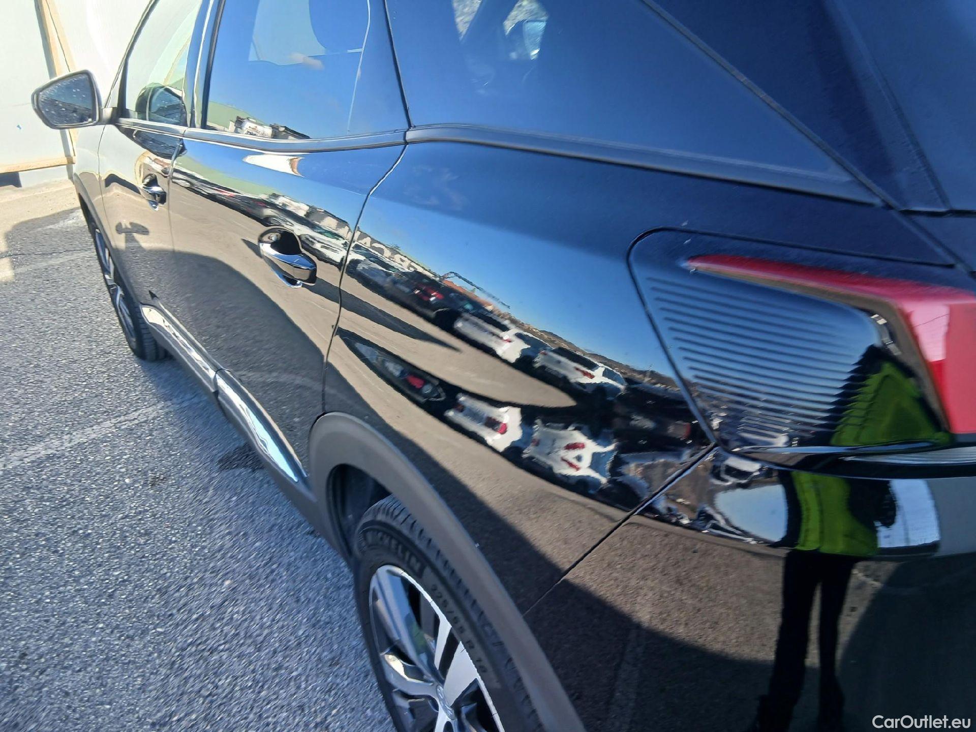  Peugeot  3008 PEUGEOT  / 2020 / 5P / todoterreno 1.5 BlueHDi 96kW S&S Allure Pack EAT8 #15